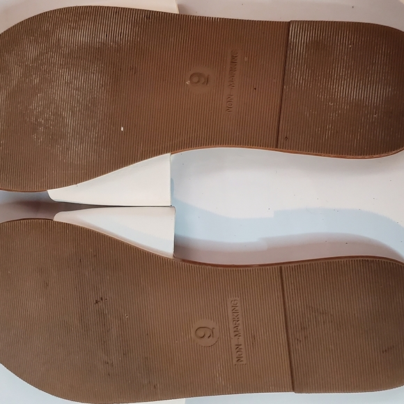 Shade and shore sandels - Picture 2 of 2